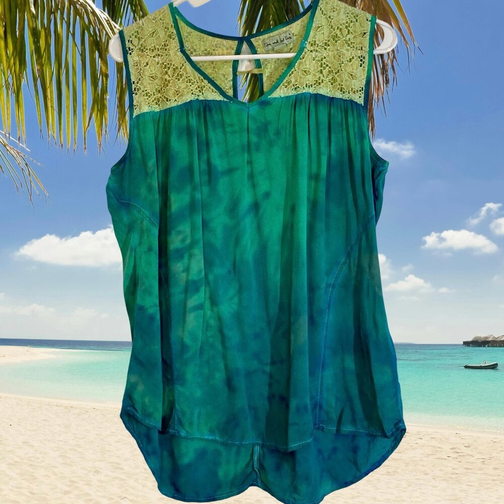 Live & Let Live Teal Tie Dye Sleeveless Lady's top in size L.